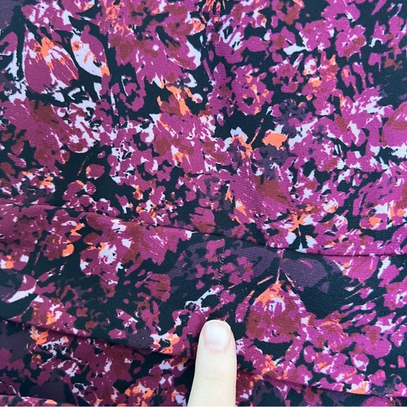 Parker Floral Dress - Picture 8 of 9